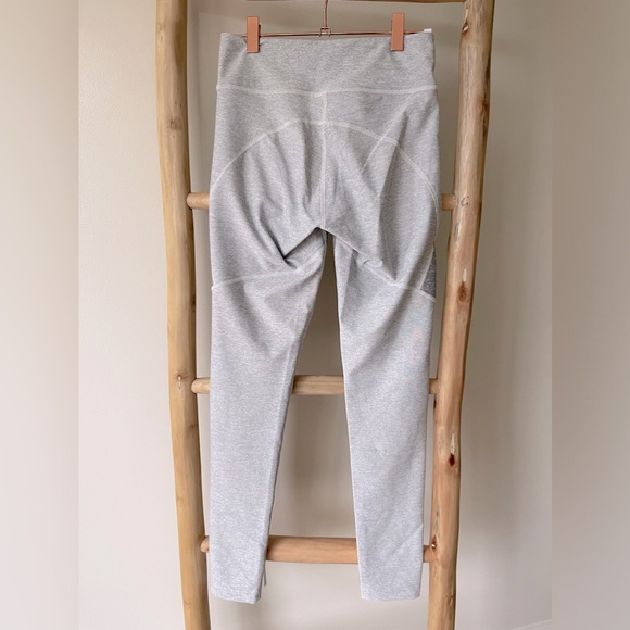Outdoor Voices Two Tone Dove/Ash Gray Warmup Workout Legging Yoga Tight Sz S - Picture 9 of 10